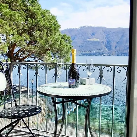Casa Al - Lakefront Two-storey On Promenade Apartamento Brissago